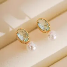 ピアス クリスタル パール アシンメトリー デザイン フレンチ風 ヴィンテージ 上品