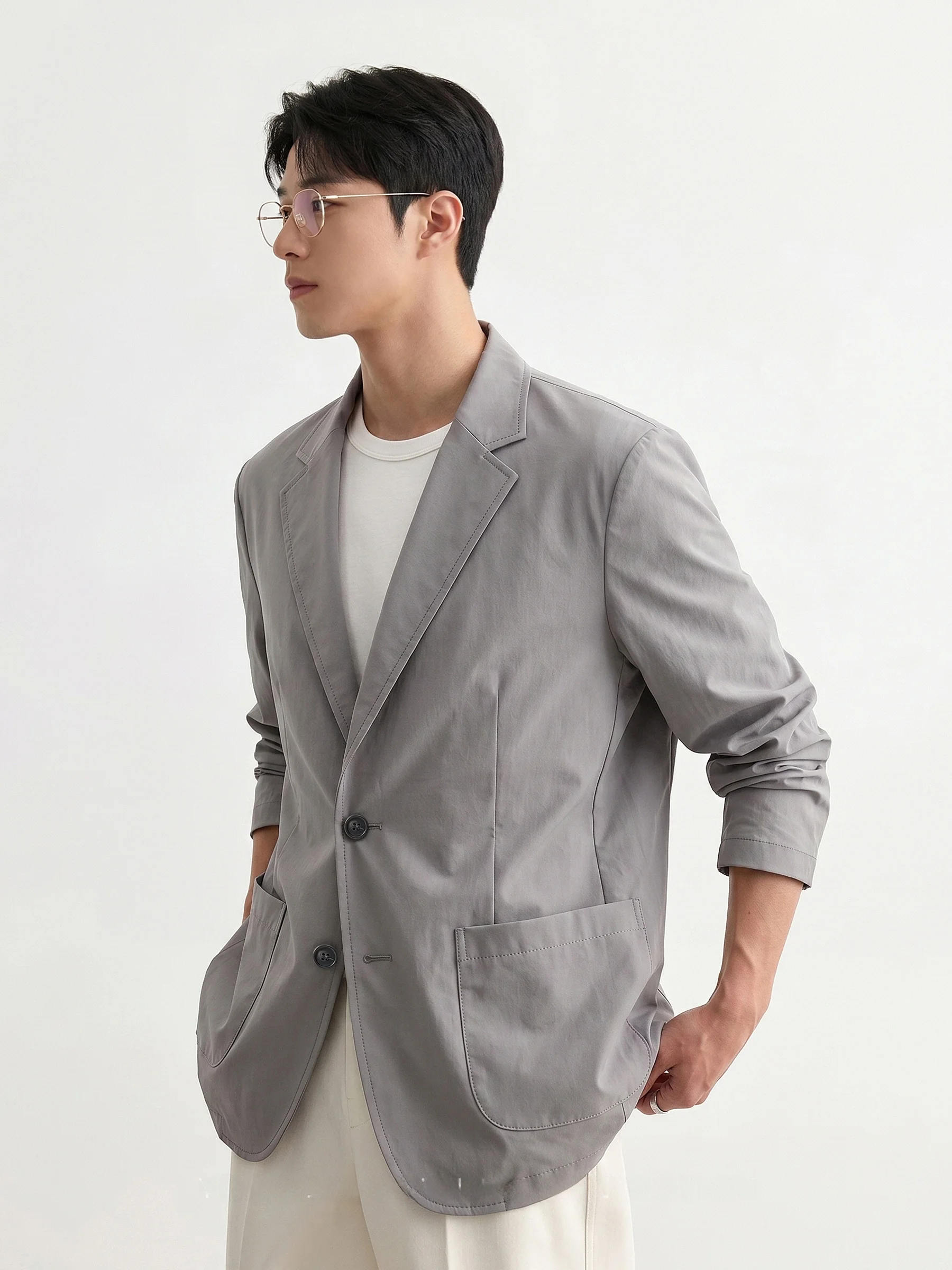 10月の男性ファッションで失敗しないオフィスカジュアルは？