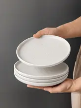 高級感ある和風デザインの食器皿【黒・白・多用途】