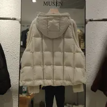 ニットデザインのダウンジャケット【軽量・フード付き・女性用・ショート丈・白鹅绒】