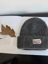 おしゃれなワインレッドニット帽【ウール・保温・ユニセックス】