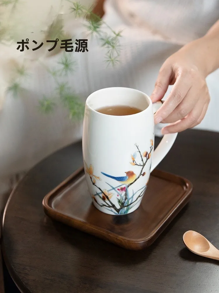 春の幸福デザイン マグカップ：ギフトとしての実用性とデザインのバランスを解説