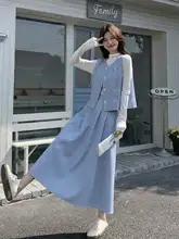 春用 洗練された印象のブルーのスーツベスト【タイトなシルエット・ハイネックニット・ミディスカート】（セットアップ対応）