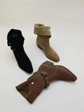 真皮製のウェスタンスタイルショートブーツ【中ヒール・デザートライダー風】