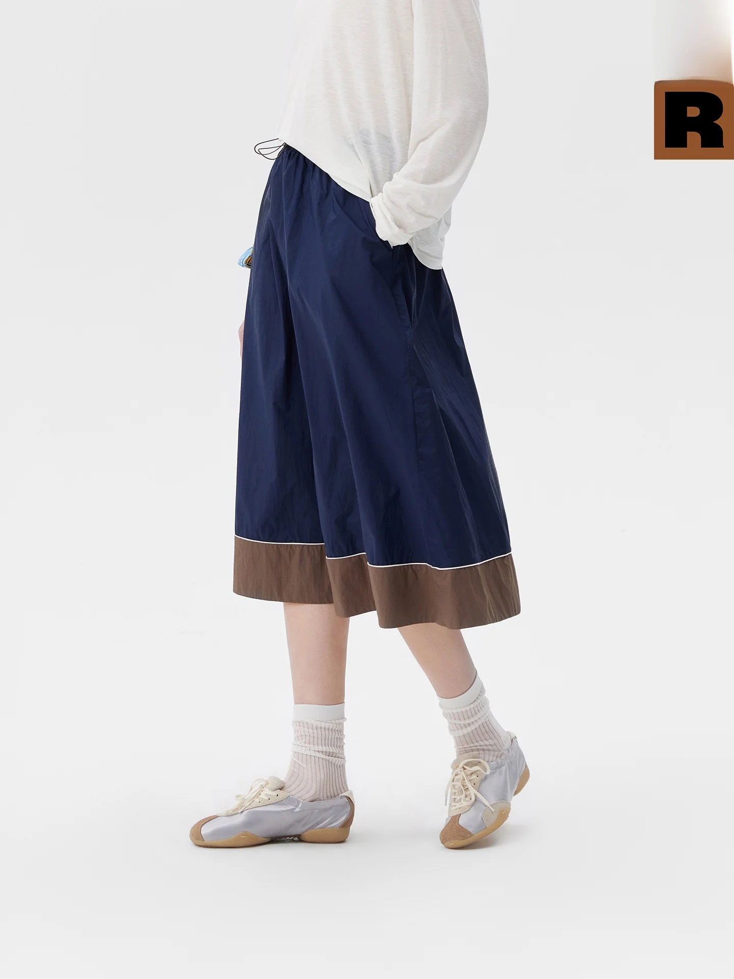 散歩にぴったりな服装は、本当に「軽くて涼しくて」が鍵？