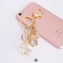クリスタル製キーホルダー【菱形デザイン・金色・水晶装飾】