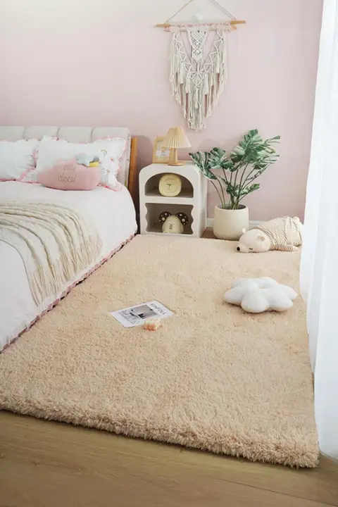 寒さ対策に最適！厚手のふわふわラグ【子供部屋用・インテリア・遊びマット】