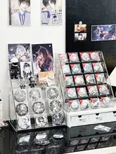 透明アクリル製小型四角形ディスプレイラック【ミニサイズ・階段型デザイン】