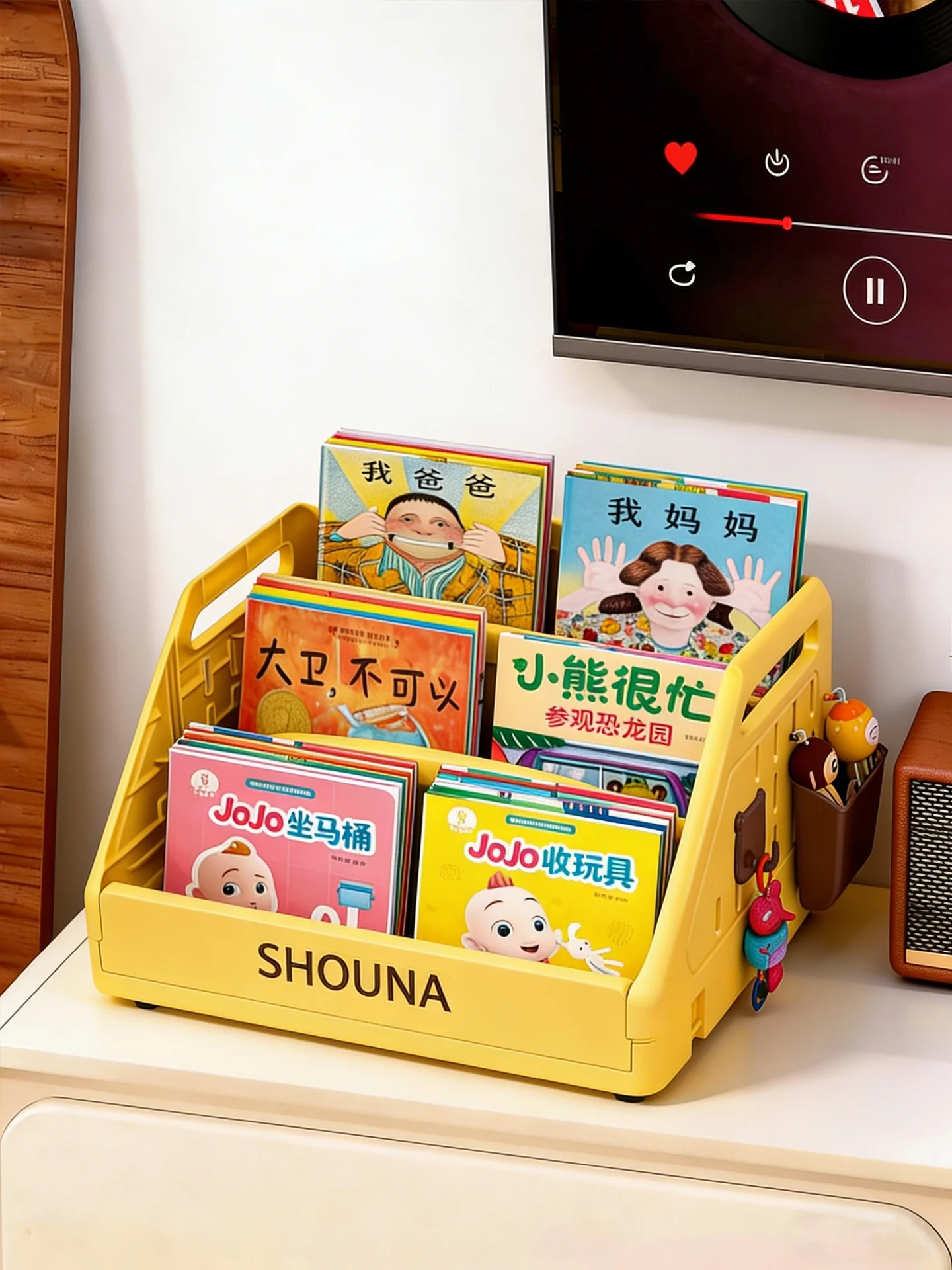 子供向け絵本収納ラック：リーディングエリアに最適なシンプルデザインの収納解決策