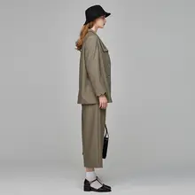 オリジナルデザインの女性用上着【スタイリッシュ・スリムフィット・秋用】（セットアップ対応）