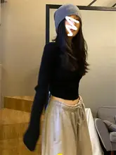 黒のポロシャツ【ドロップショルダー・フィット感あるデザイン・春秋用・ショート丈】