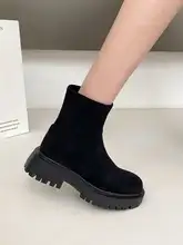 丸トゥ厚底ソックスブーツ【粗いヒール・シンプルデザイン・秋用・ショートブーツ】
