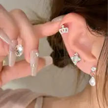 極上の柔らかさ！医療用チタン製の耳骨ピアス【ユニークなクラウンデザイン・睡眠中も外さずに】