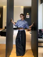 秋季コーデにぴったり！ブルー短丈ストライプシャツ【女性用・カジュアル・ワイドパンツ付き】（セットアップ対応）