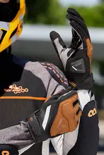 West Biking 春秋用 バイク用長指グローブ【男女兼用・タッチスクリーン対応・防振設計】