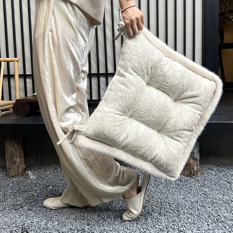 きこりの椅子：法式森林柄タイガークッショ ンの実用性と適用シーン
