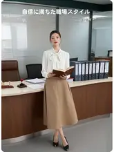 カーキ色のAラインスカート【夏用・高腰・上品なデザイン・ゆったりシルエット】