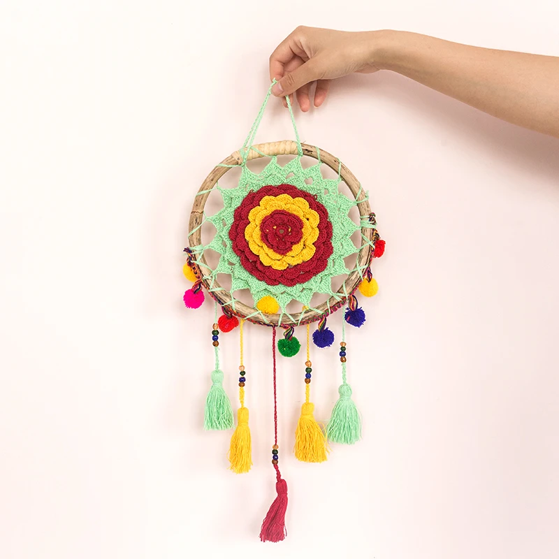 手作り刺繍のボヘミアン風ドリームキャッチャータペストリー：民族風抱き枕の実用性と使用シーン