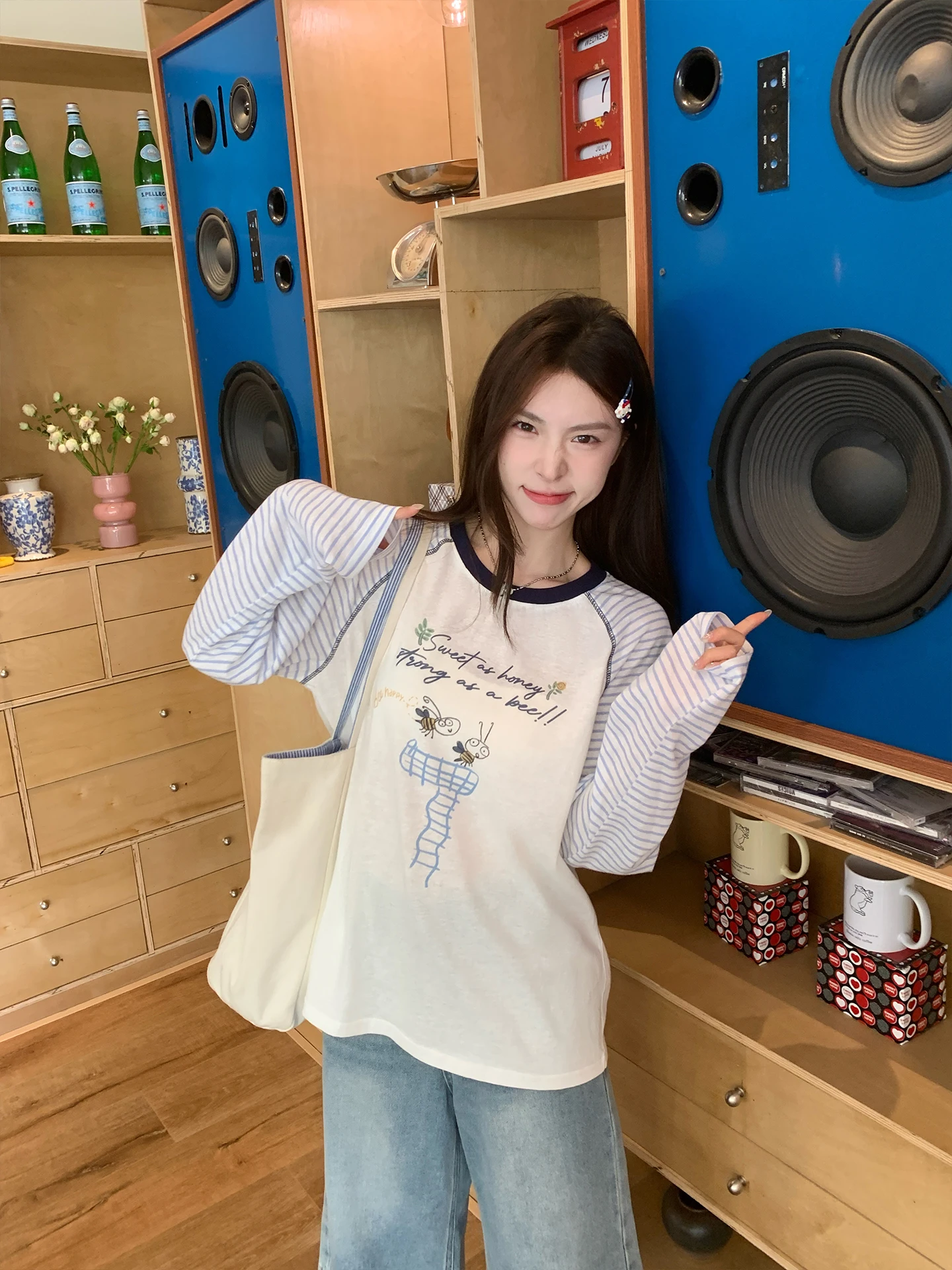 日焼けに強い長袖Tシャツはどのように選ぶ？白色ストライプの涼しさと防護力が融合したアイテムがおすすめ
