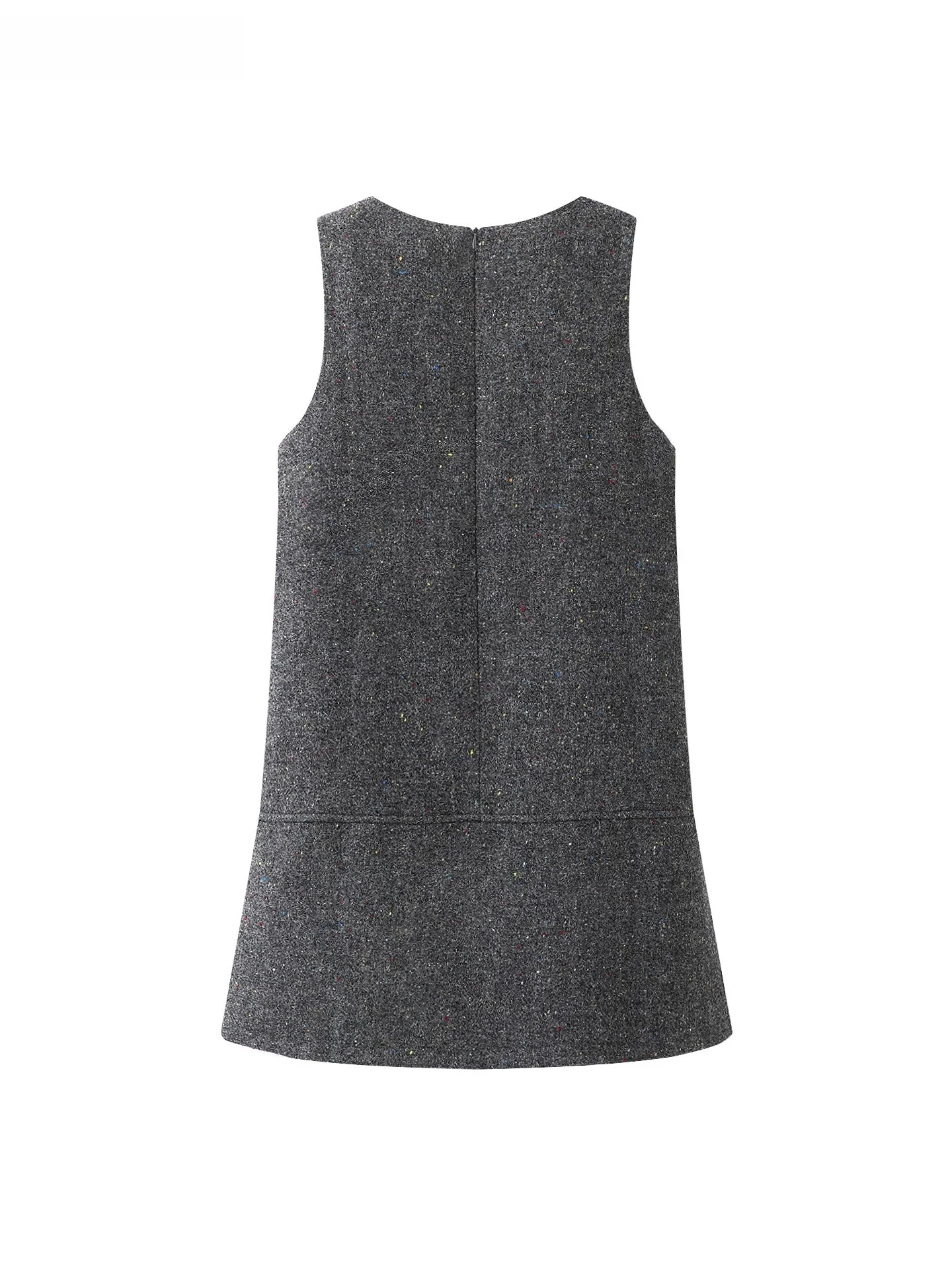 12度の服装と10度の服装、どちらが女性の日常に最適なのか？