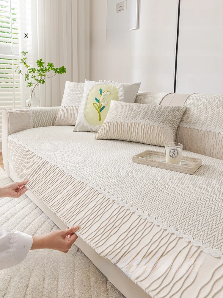 夏の部屋に「涼しさ」を届けるには？クール感ソファクッションの選び方を徹底解説