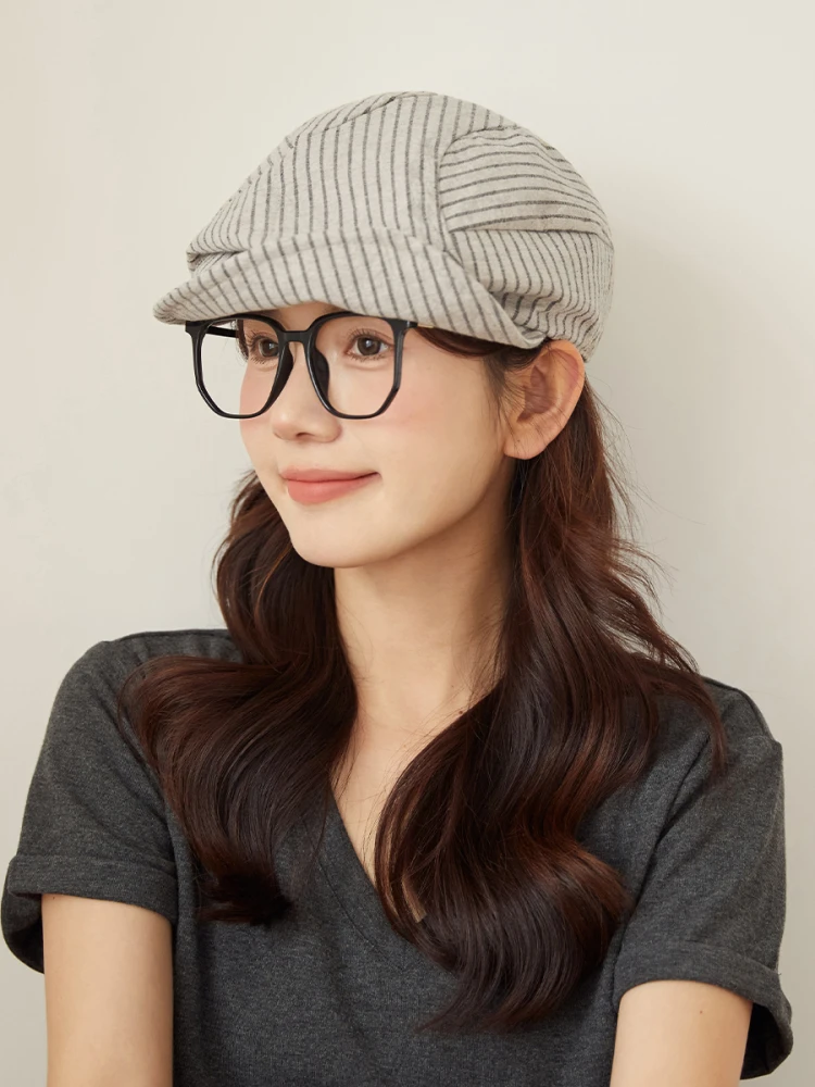 おじさん 帽子 おしゃれ どんな風に着るか？ストライプ柄のベレー帽が解決する3つのシーン