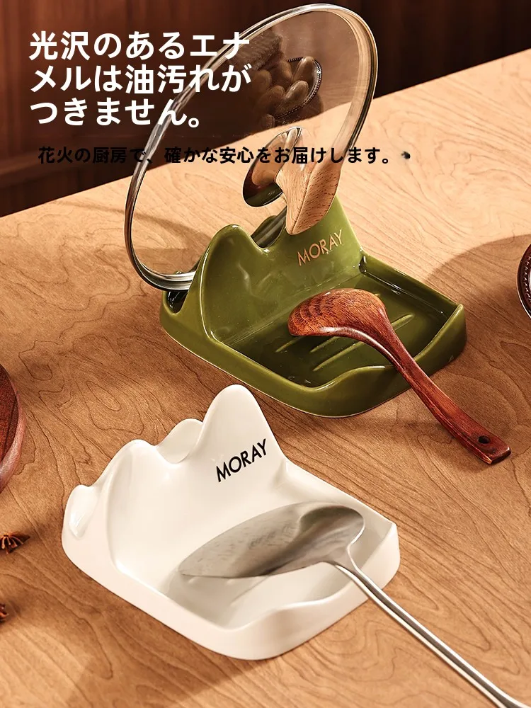 狭いキッチンに食器棚を設置するなら、これひとつで解決できる？