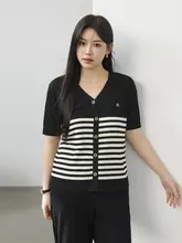 クラシックストライプのVネックニットトップス【大きいサイズ・エレガント・夏用】