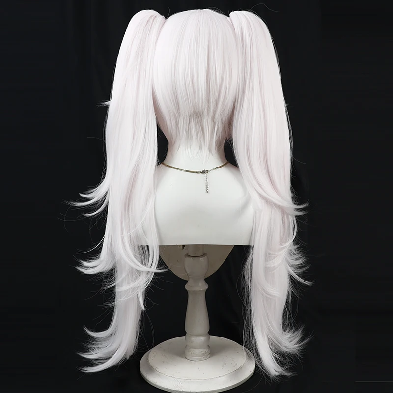 淡いピンクのツインテールコスプレウィッグ：分け目・反り返りデザインでゲームキャラの萌えをリアルに