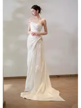 レースビスチェ軽婚礼ドレス【高級感あるサテン・フラワーデザイン・ゲスト用】