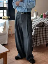 ストライプデザインのメンズスラックス【春秋用・ゆったりしたフィット・スタイル】