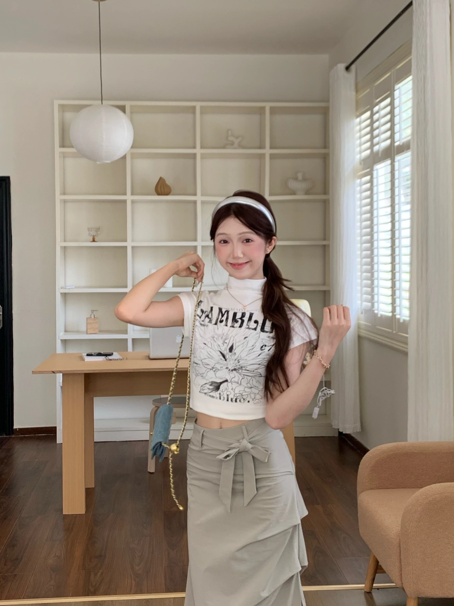 レディースグラフィックtシャツの選び方：2025年夏に使えるおすすめ4選と、デザイン・素材・価格のバランスを解説