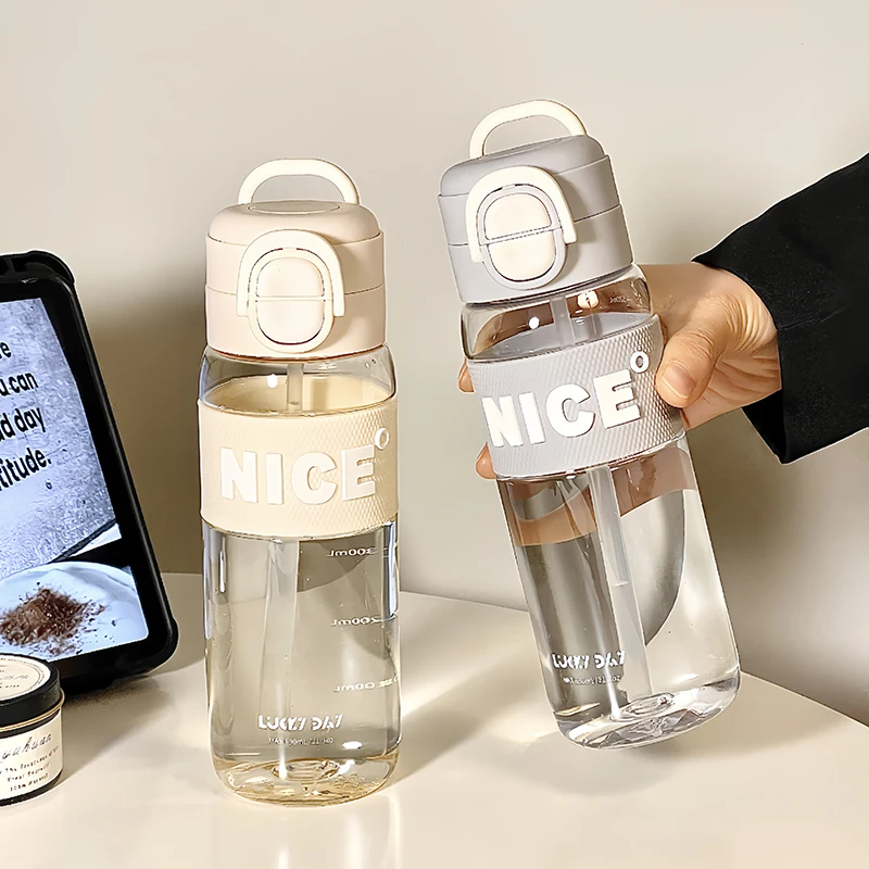 ジム用 水筒 おすすめモデル：高温に耐えるプラスチック製水筒630mlの実用性と機能解析
