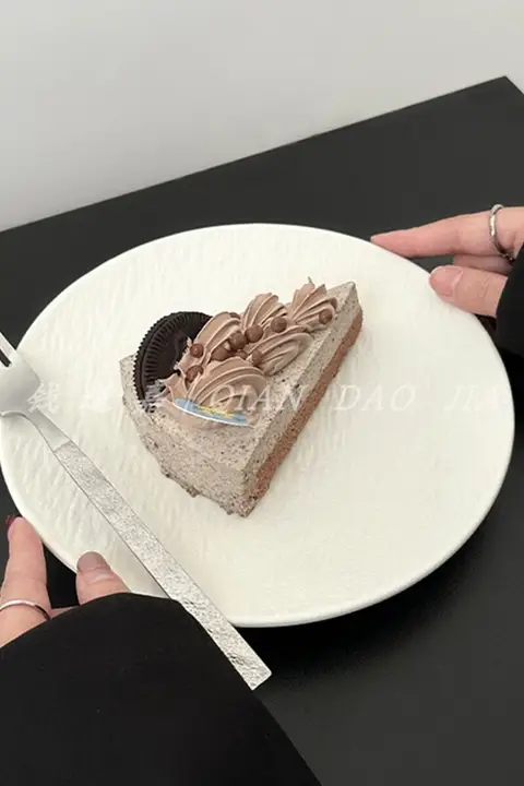 ハイエンドクリエイティブロックパターンセラミックケーキ プレート