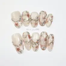 プレスネイル 花柄 手描き ハンドメイド 白見え 上品