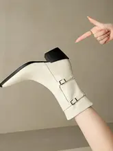本革製 中筒ブーツ【粗めのヒール・先細デザイン・ベージュカラー】