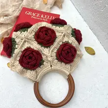 毛糸の花モチーフ ハンドメイド赤色ツバキ柄木製ハンドルバッグ【柔らかくて使いやすいデザイン】