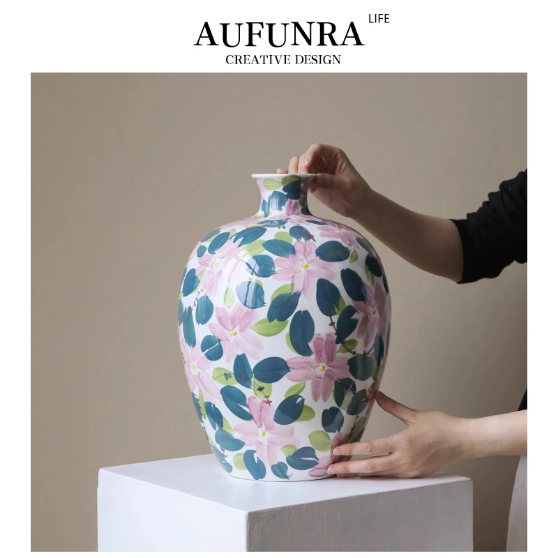 青花瓷の陶器製花瓶：新中式デザインが玄関に合う理由と実際の使い方