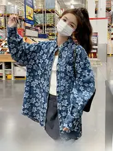 独特なデザインの刺繍デニムジャケット【春秋向け・フィット】