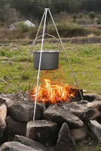 アウトドア用吊り鍋【大容量・4L・キャンプ用三脚スタンド・携帯便利】