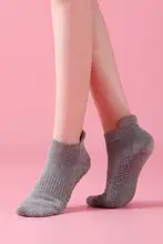 秋冬用ヨガソックス【滑り止め・女性用・室内トレーニング・フィットネス・短め】
（セットアップ対応）