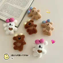 かわいいフワフワのリボン付きクマのブローチ【カジュアル・ヘアクリップにも使える】