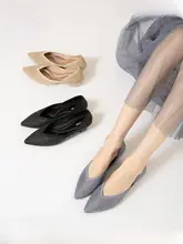 尖ったトゥの通勤用パンプス【アッパーにビジュー付き・低ヒール・通気性】