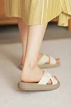 本革製 女性用夏用厚底サンダル【滑り止め・妊婦対応・ファッション】