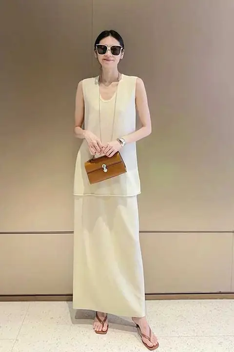アプリコット色 ラウンドネック セットアップスカート カジュアル 女性 ノースリーブ タンクトップ ハーフスカート 2点セット