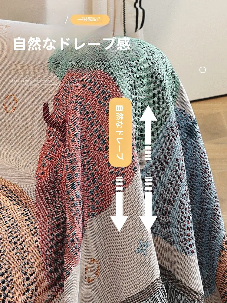 軽やかなデザインの防滑ソファカバーは秋のインテリアに最適な四季兼用アイテム