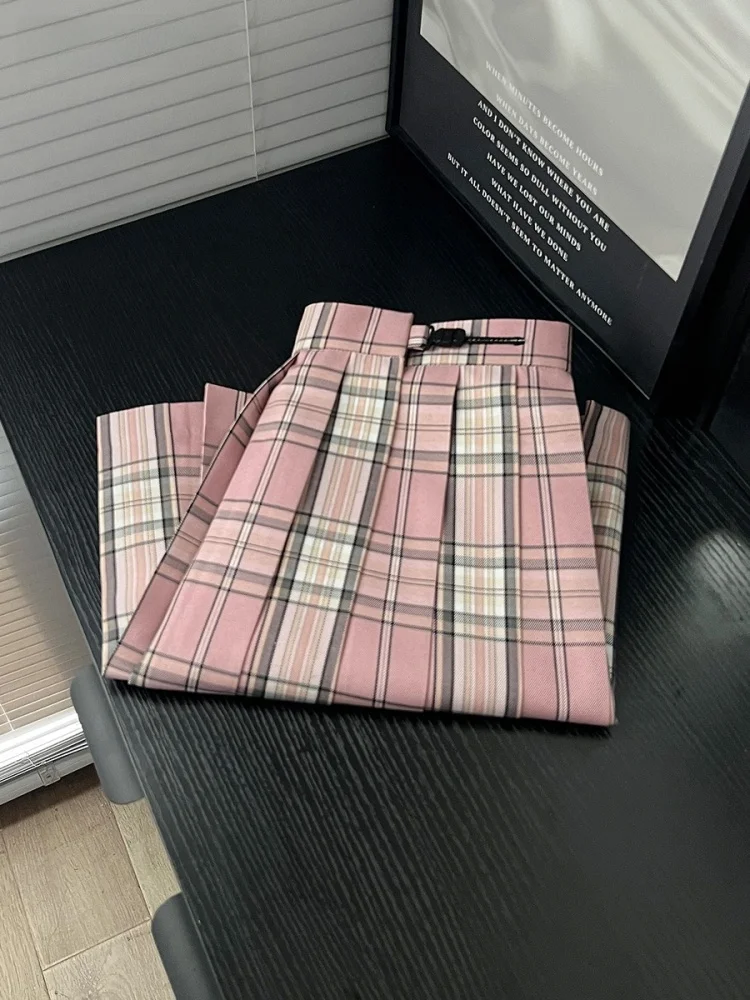 春の制服風 ジェイケー格子柄スカート：中学生女子が選ぶ日常スタイルの実用性とデザインバランス