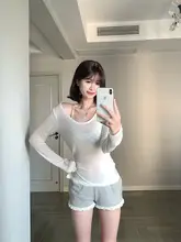 美しい背中を見せるリボンデザインのショートタンクトップ【胸パッド付き・セクシー・女性用】
