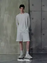 グラフィックプリントのラウンドネックTシャツ【男性用・短袖・ドロップショルダー】