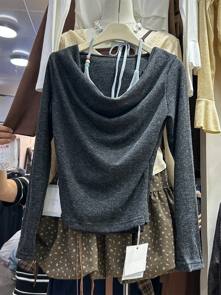 柔らかいデザインのダンテイネックニットトップス【長袖・ひだ付き】（セットアップ対応）